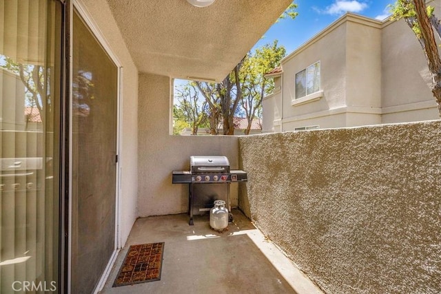 2823 W W Ave K12, Unit 136, Lancaster, CA 93536 - view of patio with area for grilling