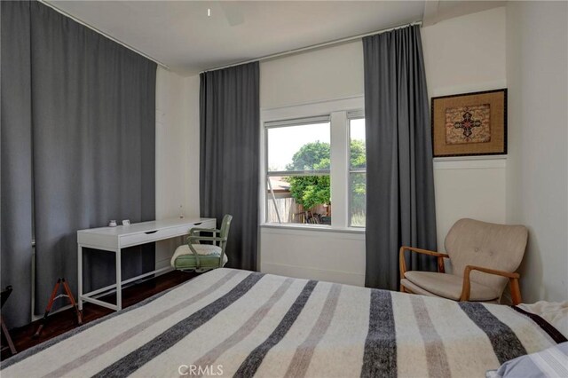 571 W 17th St, San Pedro, CA 90731 - bedroom with a ceiling fan
