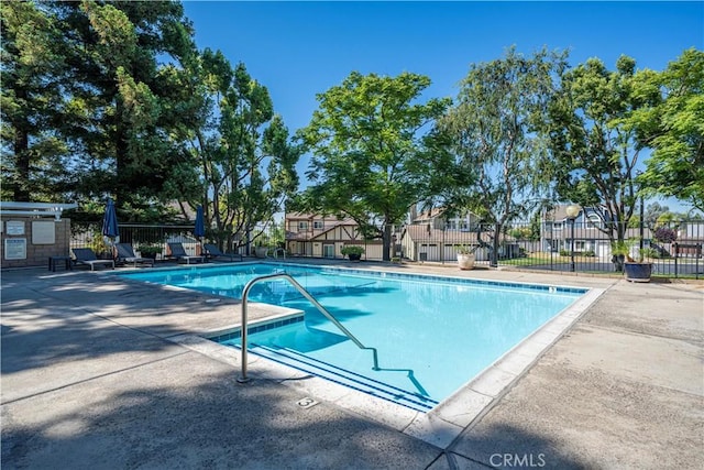 1440 Amanda Pl, Upland, CA 91784 - community pool featuring a patio