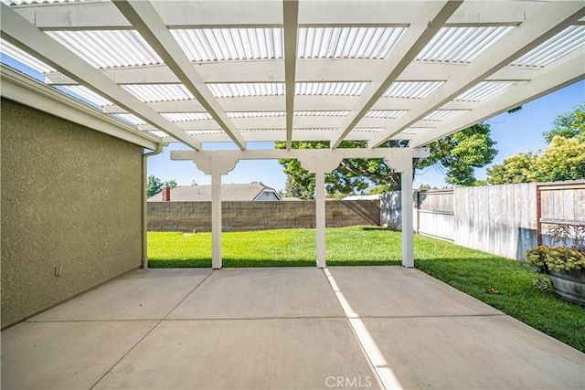 1440 Amanda Pl, Upland, CA 91784 - fenced backyard with a patio and a pergola
