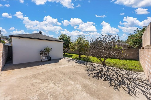 2283 Gaviota Ave, Signal Hill, CA 90755 - view of patio