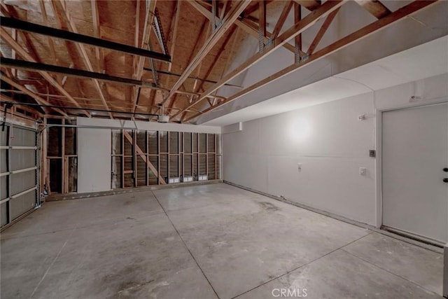 11490 Autumn St, Adelanto, CA 92301 - view of garage