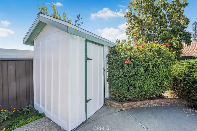 6304 Tamarind St, Oak Park, CA 91377 - view of shed