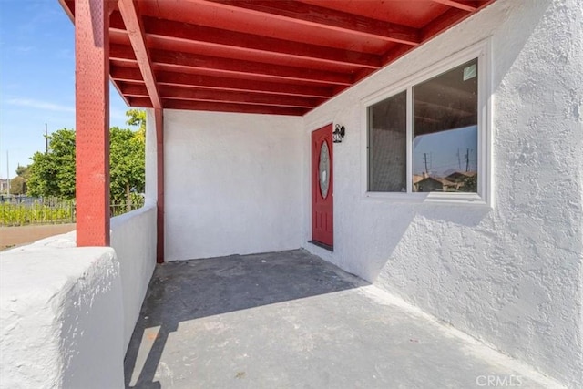 727 E 94th St, Los Angeles, CA 90002 - property entrance with stucco siding