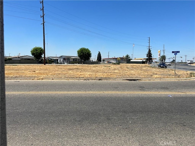 1 M St, Tulare, CA 93274