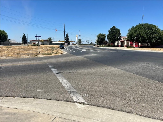 1 M St, Tulare, CA 93274