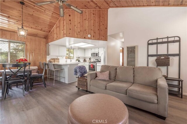 1004 Sugarloaf Blvd, Big Bear City, CA 92314 - photo 5
