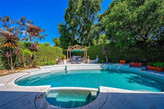 27681 Paseo Esteban, San Juan Capistrano, CA 92675 - view of swimming pool featuring a pool with connected hot tub and a patio