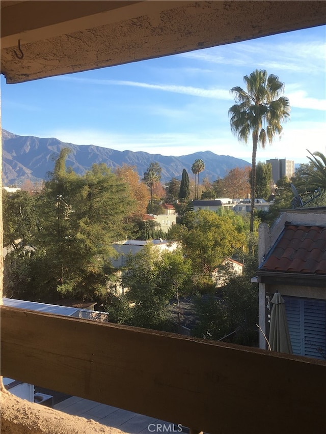 640 S Lake Ave Unit 306, Pasadena, CA 91106 - view of mountain backdrop