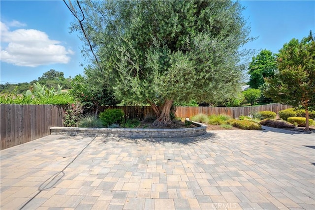734 Puma Canyon Ln, Glendora, CA 91740 - fenced backyard featuring a patio area