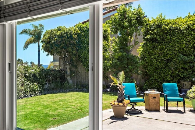 2805 Via Montecito, San Clemente, CA 92672 - doorway with concrete floors