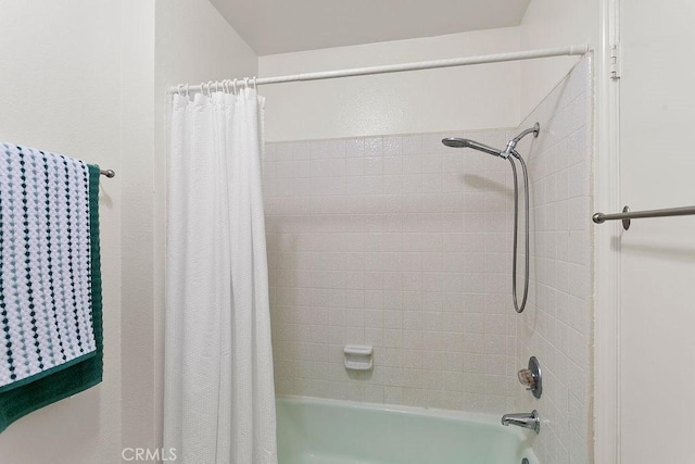 12400 Montecito Rd Unit 222, Seal Beach, CA 90740 - bathroom with shower / tub combo