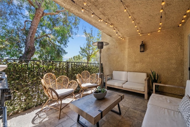 9778 Via Roma, Burbank, CA 91504 - view of patio featuring an outdoor hangout area