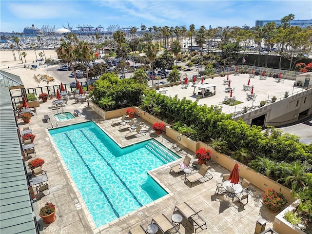 850 E Ocean Blvd Unit 1604, Long Beach, CA 90802 - community pool featuring a community hot tub and a patio area