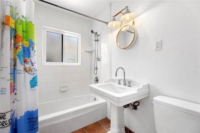 1544 3rd St, Manhattan Beach, CA 90266 - bathroom featuring shower / tub combo and tile patterned floors