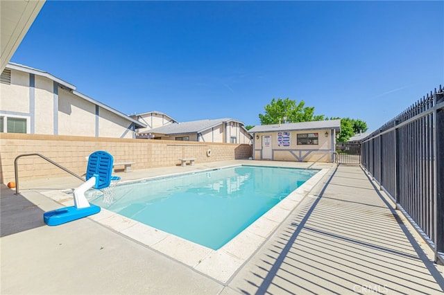 43840 Bobby Jones Dr Unit 22, Lancaster, CA 93536 - view of pool with a fenced backyard and a patio area