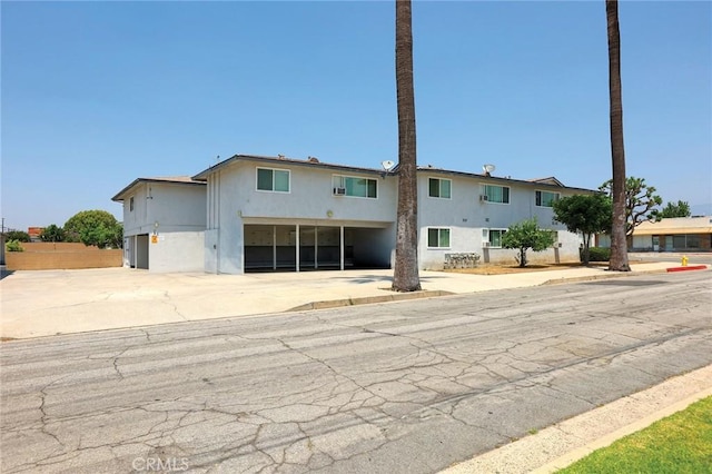 270 E Badillo St, Covina, CA 91723 - view of property with stucco siding and concrete driveway