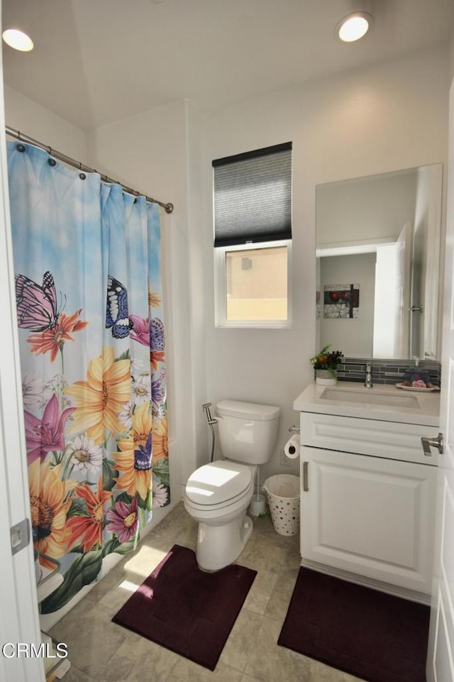 1622 Trailview Dr, Beaumont, CA 92223 - bathroom with vanity, a shower with curtain, tile patterned floors, and recessed lighting