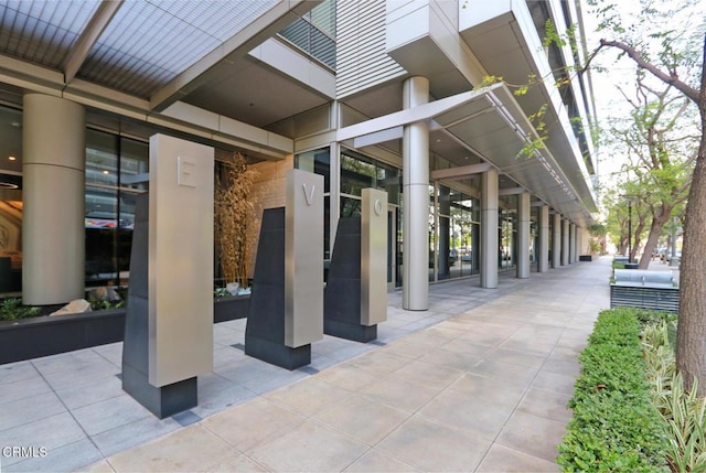 1155 S Grand Ave Unit 1510, Los Angeles, CA 90015 - view of home's community