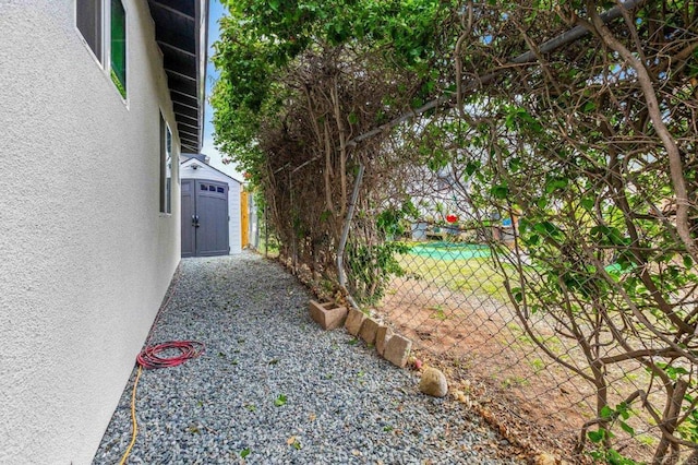 1254 13th St, Imperial Beach, CA 91932 - view of yard with a shed