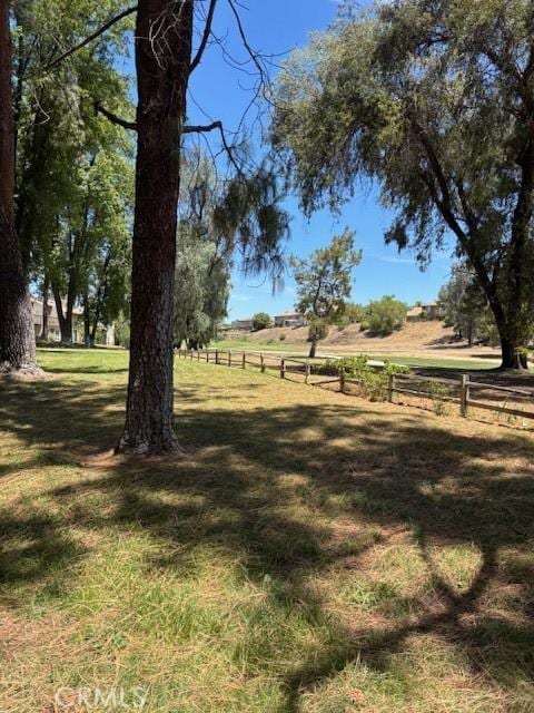 29441 Via La Plz, Murrieta, CA 92563 - view of yard