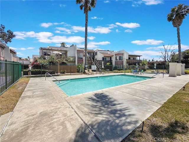 1124 S Citron Unit 85, Anaheim, CA 92805 - community pool with a patio area and a residential view
