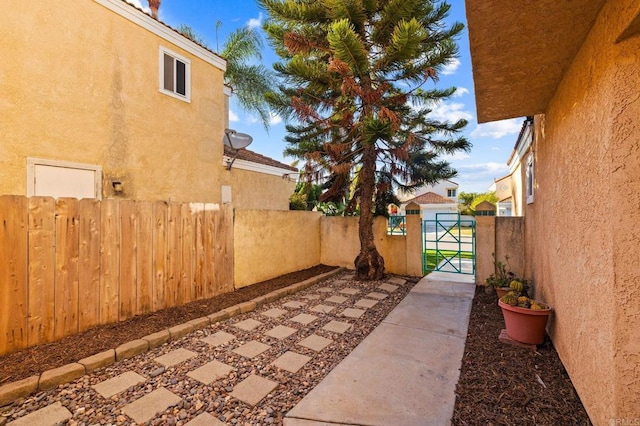 5149 Maplewood Cir, Oceanside, CA 92056 - view of patio with a gate