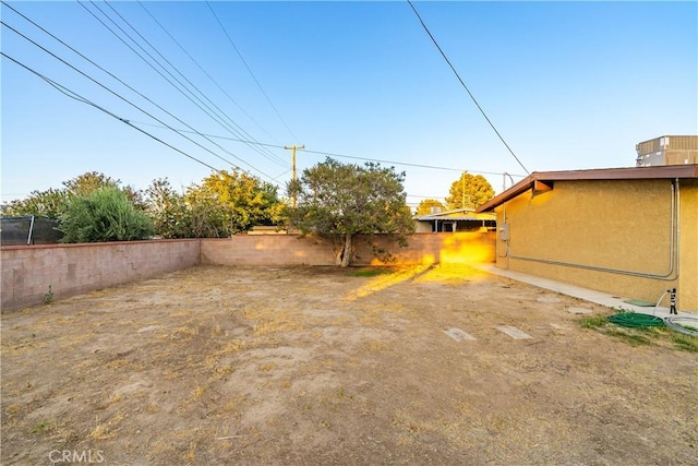 2017 W Newgrove St, Lancaster, CA 93536 - view of fenced backyard