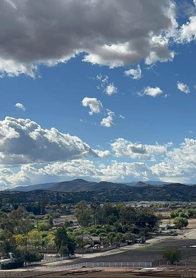 1 Saddleback Ln, Menifee, CA 92584