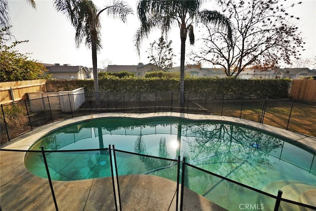 845 E Redwood Cir, Hanford, CA 93230 - view of pool