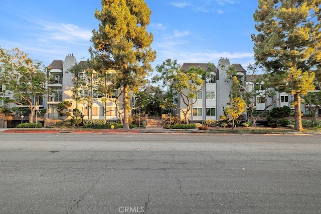 5870 Green Valley Cir Unit 231, Culver City, CA 90230 - view of building exterior