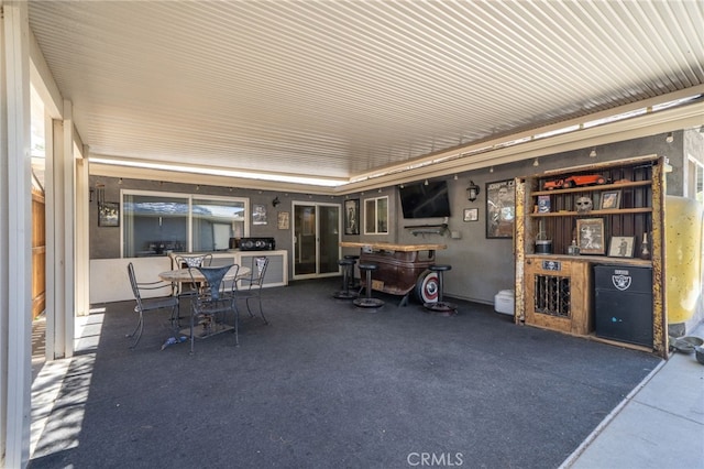 10147 Primrose Ave, Hesperia, CA 92345 - view of garage