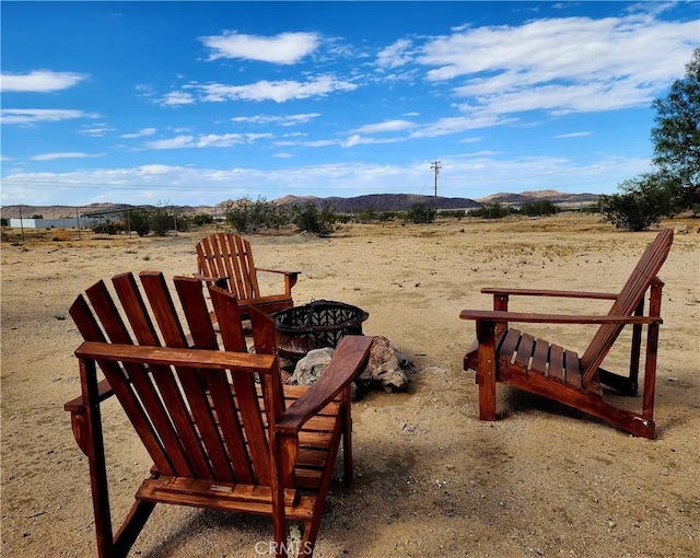 65076 E Broadway, Joshua Tree, CA 92252 - view of home's community with a mountain view and a view of countryside