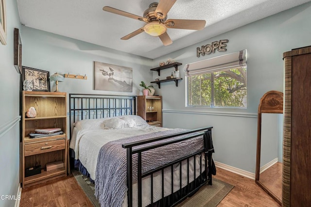 1373 Calle Crisantemo, Thousand Oaks, CA 91360 - bedroom with wood finished floors and a ceiling fan