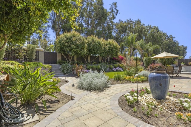 2142 Klamath Dr, Camarillo, CA 93010 - view of patio