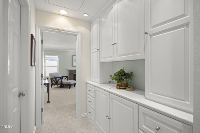 2142 Klamath Dr, Camarillo, CA 93010 - corridor with light colored carpet