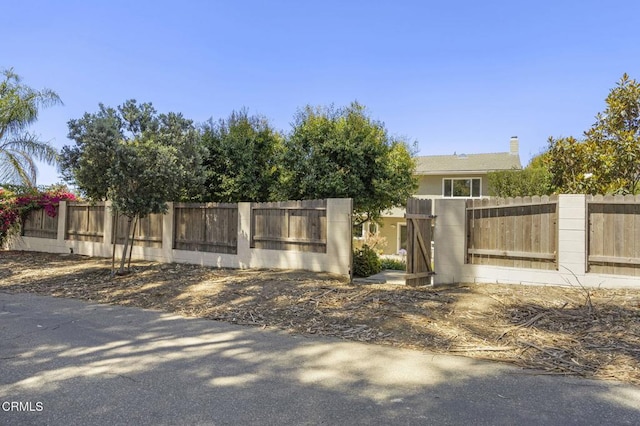 2142 Klamath Dr, Camarillo, CA 93010 - view of front of property