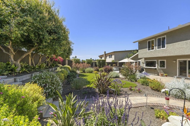 2142 Klamath Dr, Camarillo, CA 93010 - view of yard with a patio
