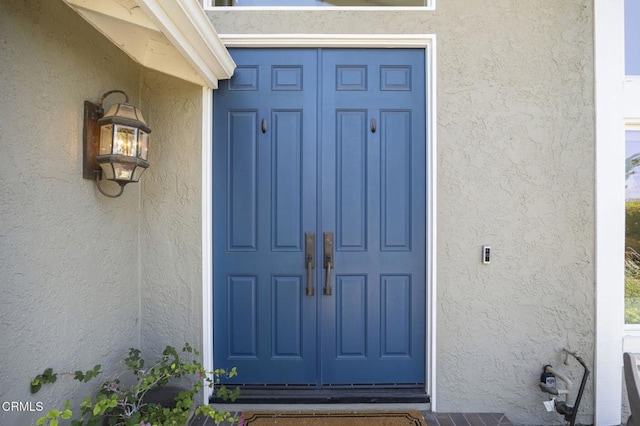2142 Klamath Dr, Camarillo, CA 93010 - doorway to property with stucco siding