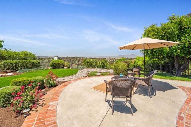 9 Phillips Cir, Laguna Niguel, CA 92677 - view of patio / terrace