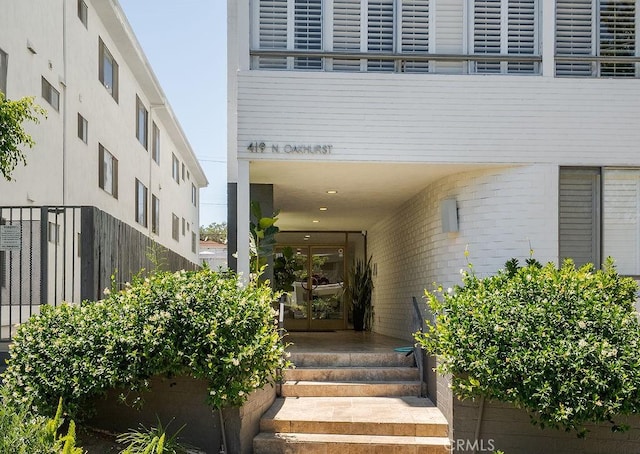 419 N Oakhurst Dr Unit 102, Beverly Hills, CA 90210 - photo 2