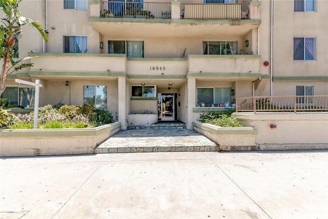 16940 Chatsworth St Unit 208, Granada Hills, CA 91344 - view of building exterior