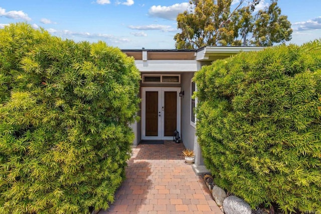 764 E Solana Cir, Solana Beach, CA 92075 - entrance to property featuring french doors and stucco siding