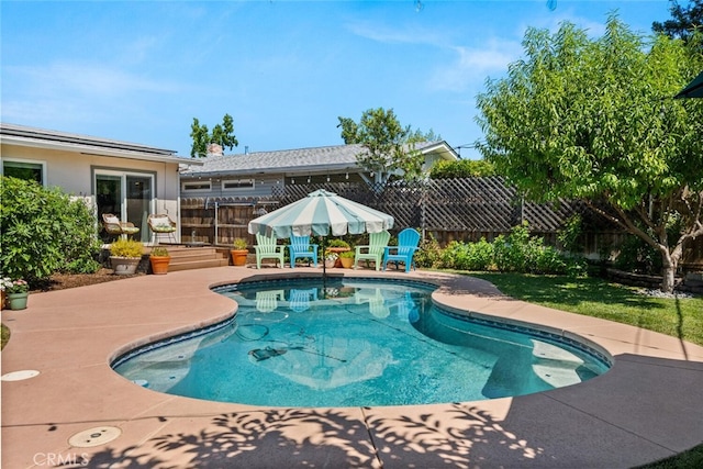 571 Redwood Way, Chico, CA 95926 - view of swimming pool with a fenced backyard and a patio