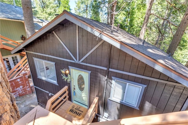 26188 Boulder Ln, Twin Peaks, CA 92391 - view of front of home featuring roof with shingles