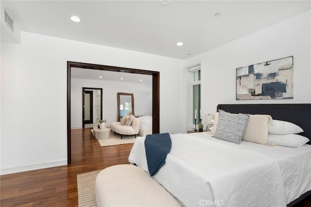 447 N Doheny Dr Unit 104, Beverly Hills, CA 90210 - bedroom featuring wood finished floors and recessed lighting