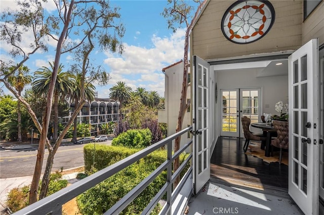 11601 Montana Ave Unit 7, Los Angeles, CA 90049 - balcony featuring french doors
