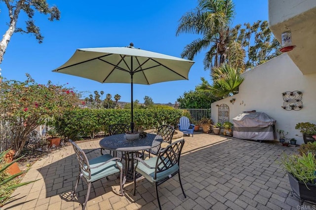 4843 Flying Cloud Way, Carlsbad, CA 92008 - view of patio featuring grilling area and outdoor dining area