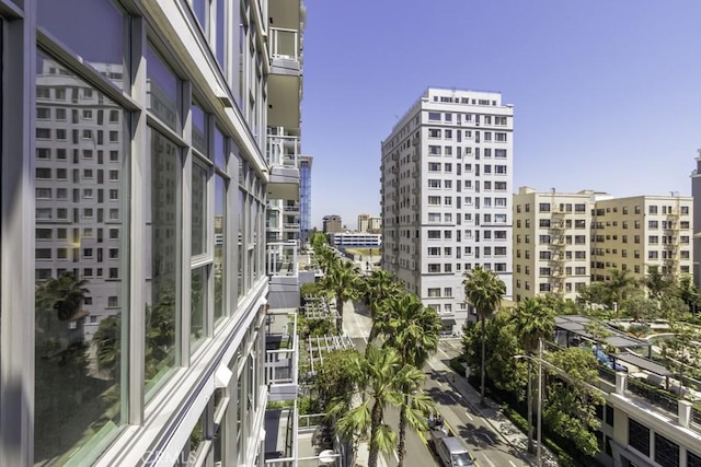 411 W Seaside Way Unit 402, Long Beach, CA 90802 - balcony with a city view