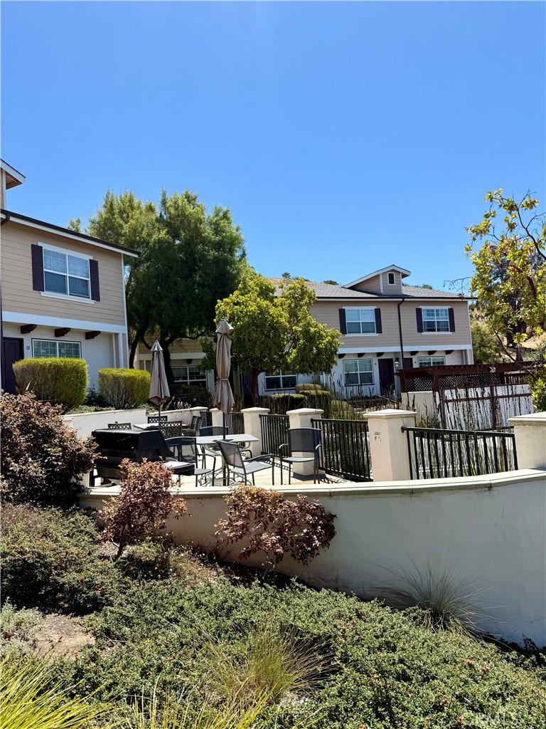 1043 Ella St Unit 9, San Luis Obispo, CA 93401 - view of patio